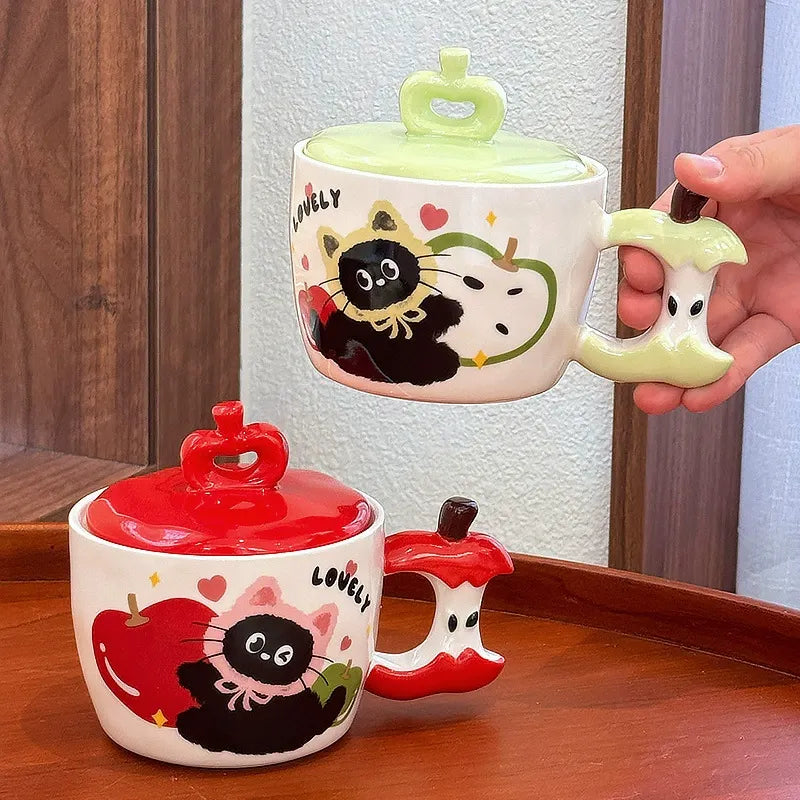 Tasse à motif pomme